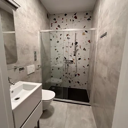 Fragola Florianska Apartment