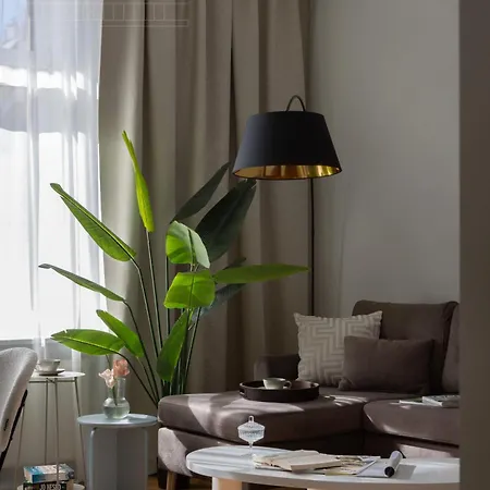 Fragola Florian Gate アパート