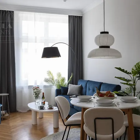 Fragola Florian Gate Apartament *